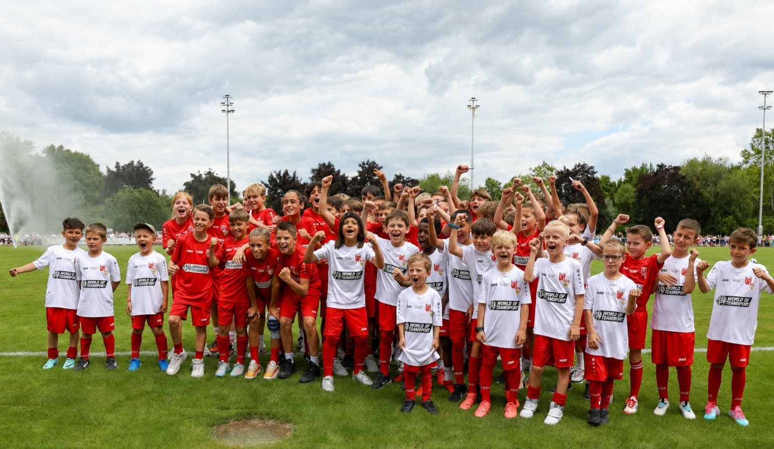 Spieler der SVF Talentakademie auf dem Trainingsplatz